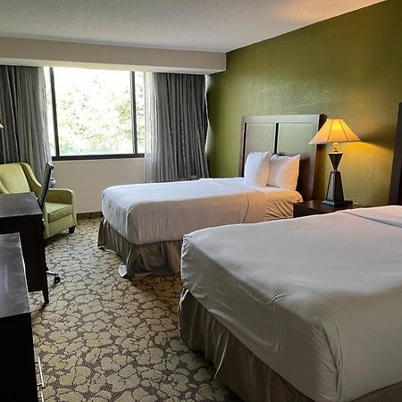 Ramada Plaza By Wyndham Charlotte South End Airport Hotel Екстериор снимка