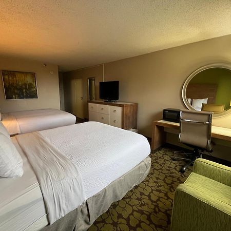 Ramada Plaza By Wyndham Charlotte South End Airport Hotel Екстериор снимка