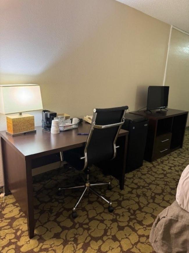 Ramada Plaza By Wyndham Charlotte South End Airport Hotel Екстериор снимка