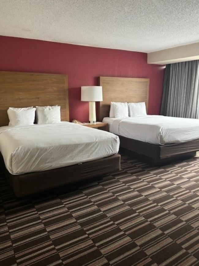 Ramada Plaza By Wyndham Charlotte South End Airport Hotel Екстериор снимка