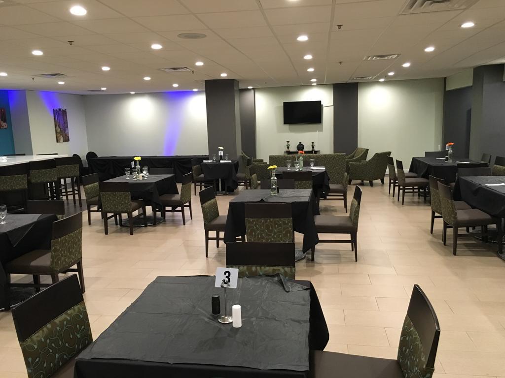 Ramada Plaza By Wyndham Charlotte South End Airport Hotel Екстериор снимка