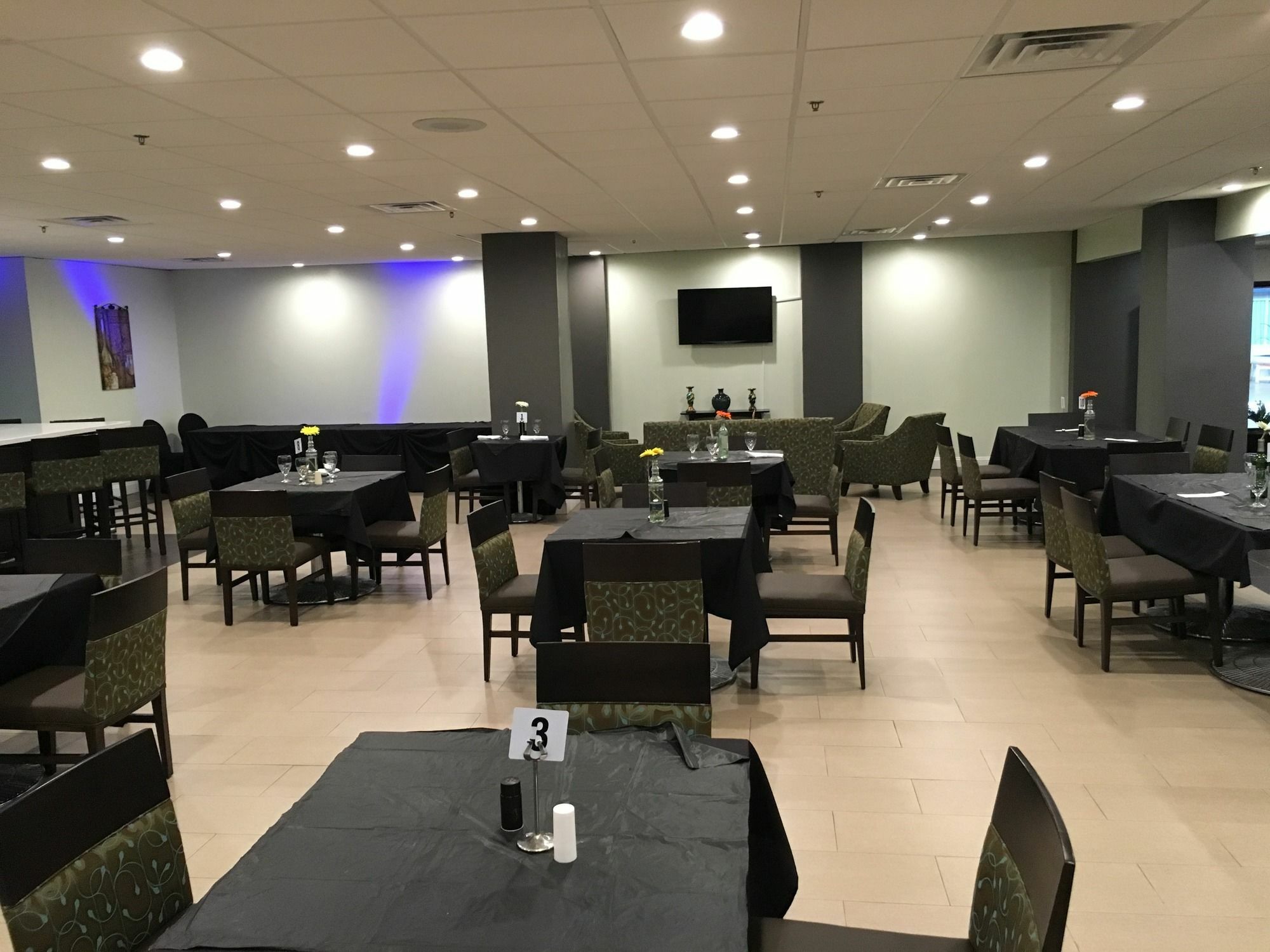 Ramada Plaza By Wyndham Charlotte South End Airport Hotel Екстериор снимка